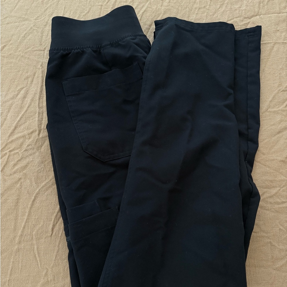 FIGS SCRUB PANTS